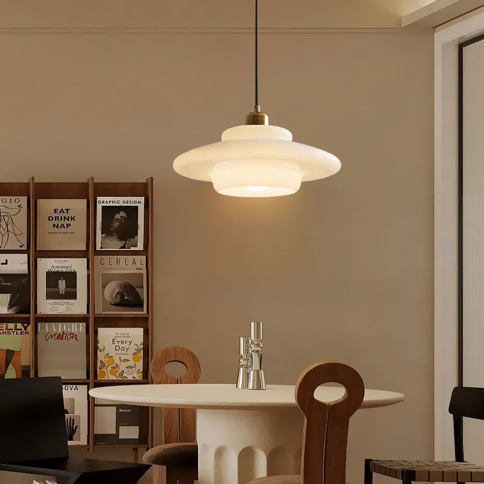 Λευκό φωτιστικό κρεμαστό Mid Century